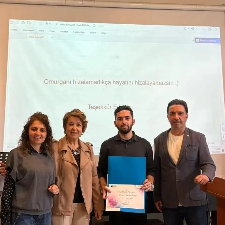 8057957c42fb88e79a44d550d56a145c05c49969-1200x1600